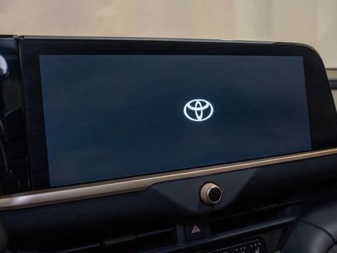 Used 2024 Toyota Crown Limited image 14