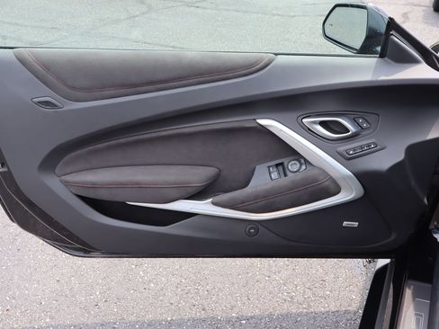 Used 2022 Chevrolet Camaro ZL1 RWD image 22