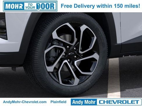 New 2026 Chevrolet Trax RS w/ Sunroof Package image 9