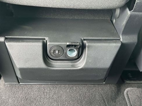 Used 2025 Ford F250 XLT image 15