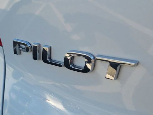 Certified 2022 Honda Pilot Sport image 7