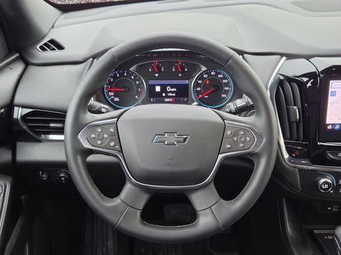 Used 2023 Chevrolet Traverse RS AWD/4WD image 27