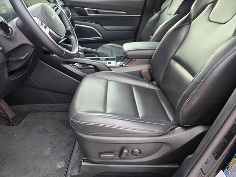 Used 2025 Kia Telluride S AWD/4WD image 10