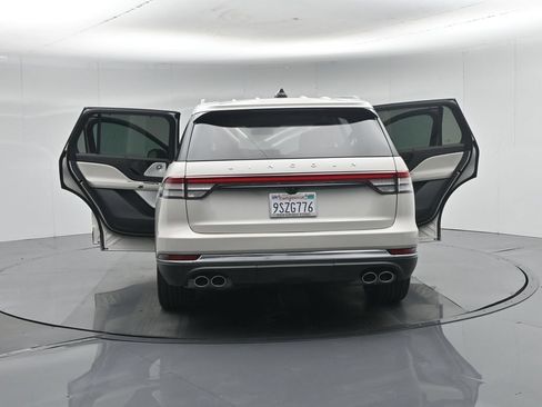 Used 2025 Lincoln Aviator Reserve w/ Equipment Group 201A AWD/4WD image 40