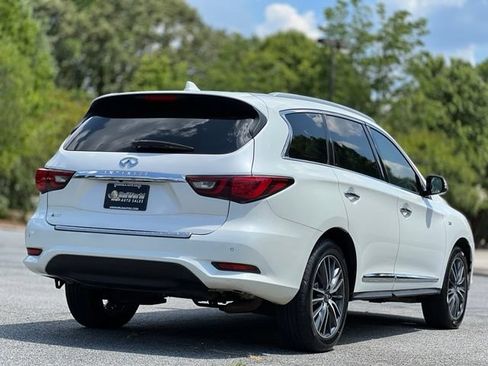 Used 2019 INFINITI QX60 Luxe w/ Essential Package AWD/4WD image 5