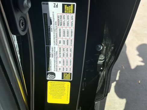 Used 2025 Toyota RAV4 XLE w/ Convenience Package image 38