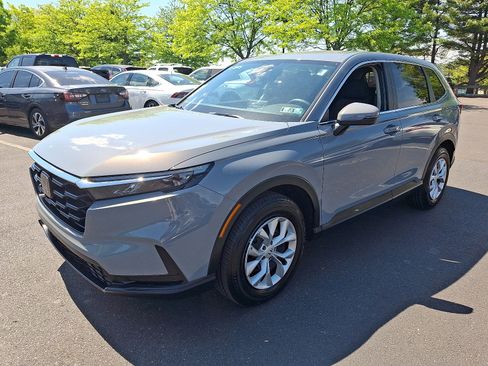 Certified 2025 Honda CR-V LX image 3