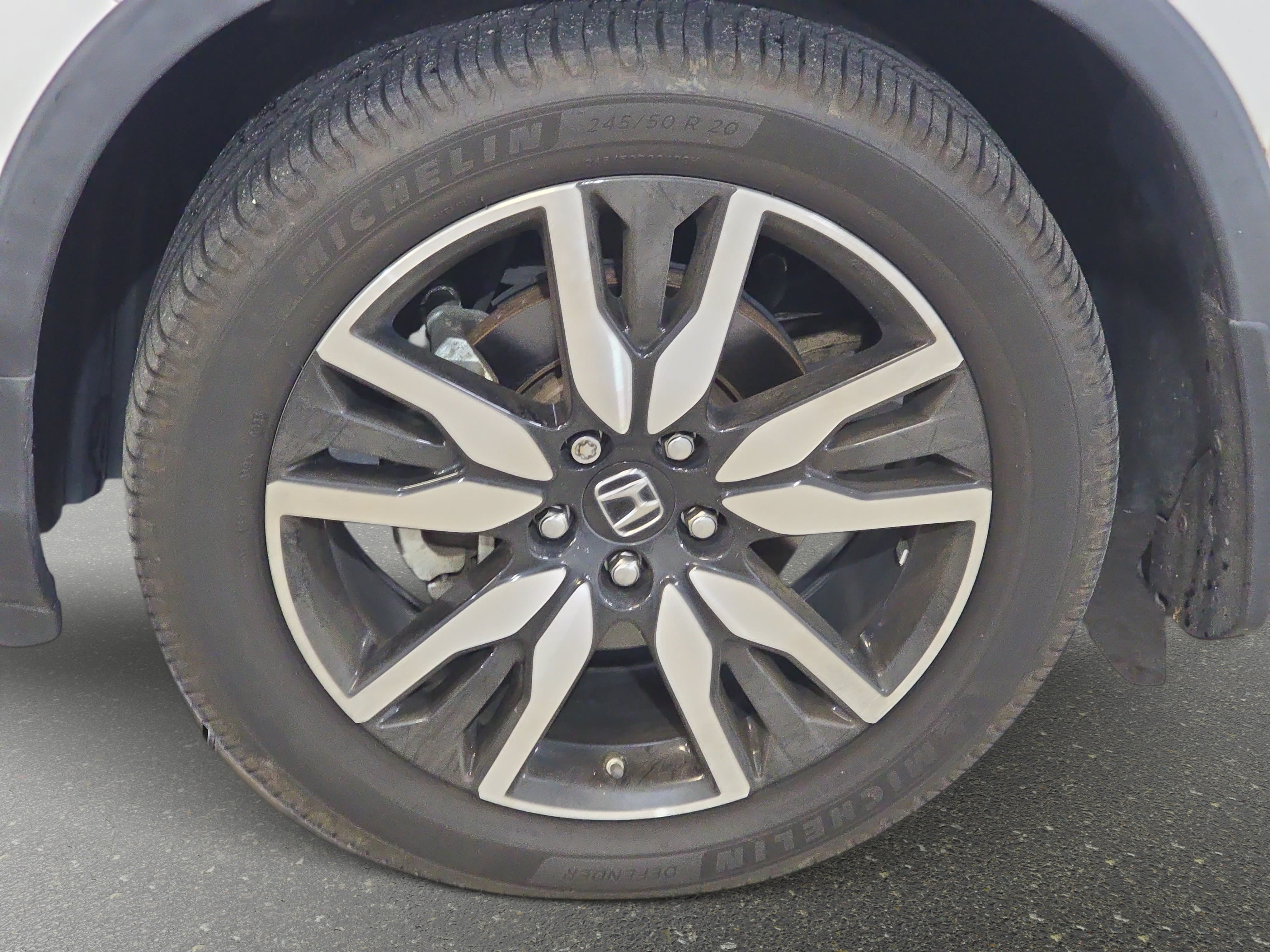 Used 2021 Honda Pilot Touring image 12