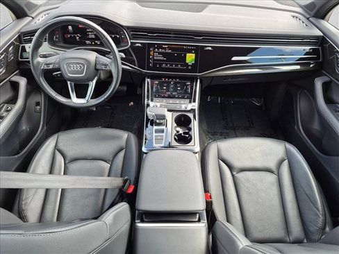 Certified 2025 Audi Q7 2.0T Premium Plus w/ Premium Plus Package AWD/4WD image 17