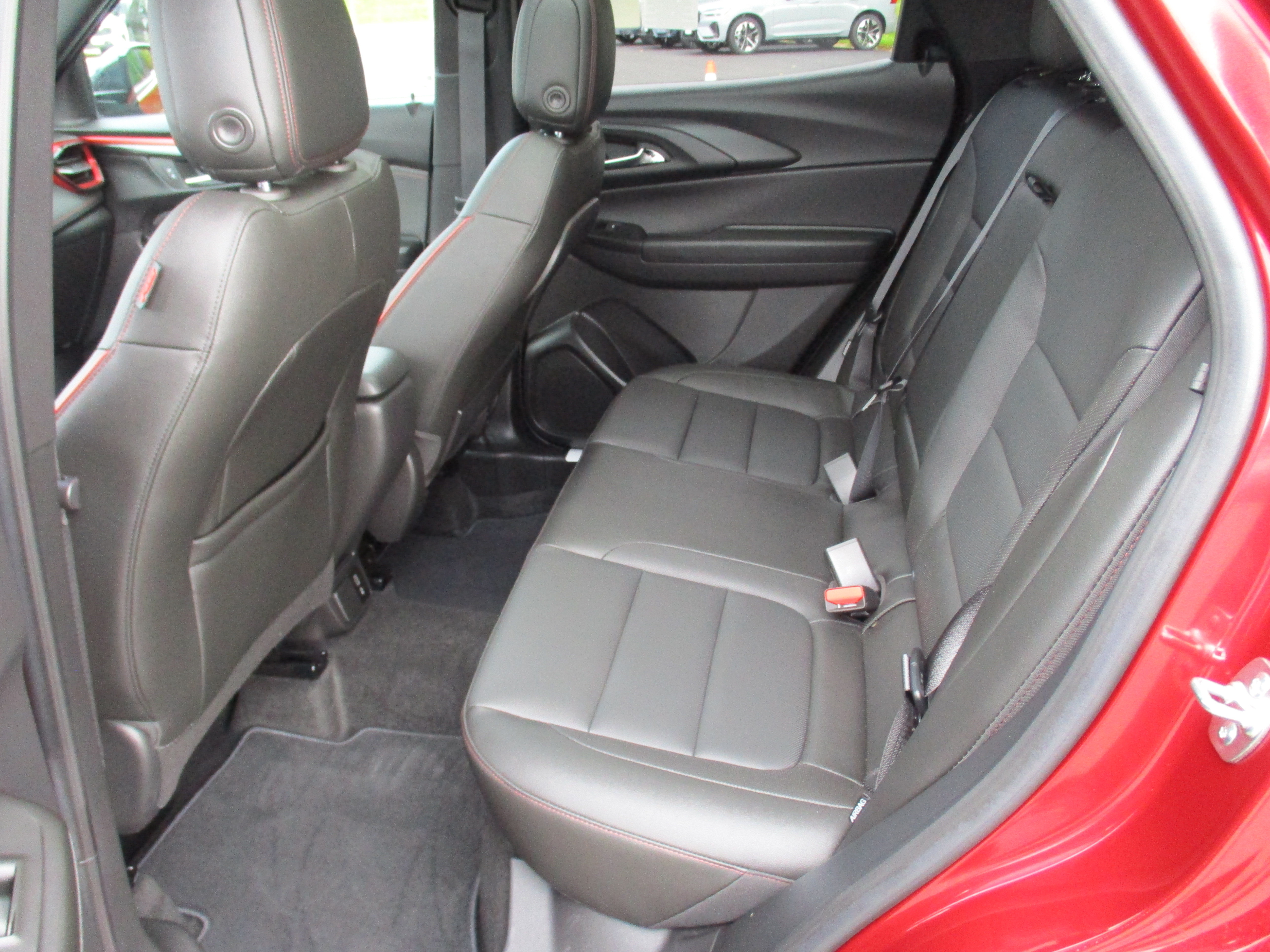 Certified 2024 Chevrolet TrailBlazer RS w/ Convenience Package AWD/4WD image 12