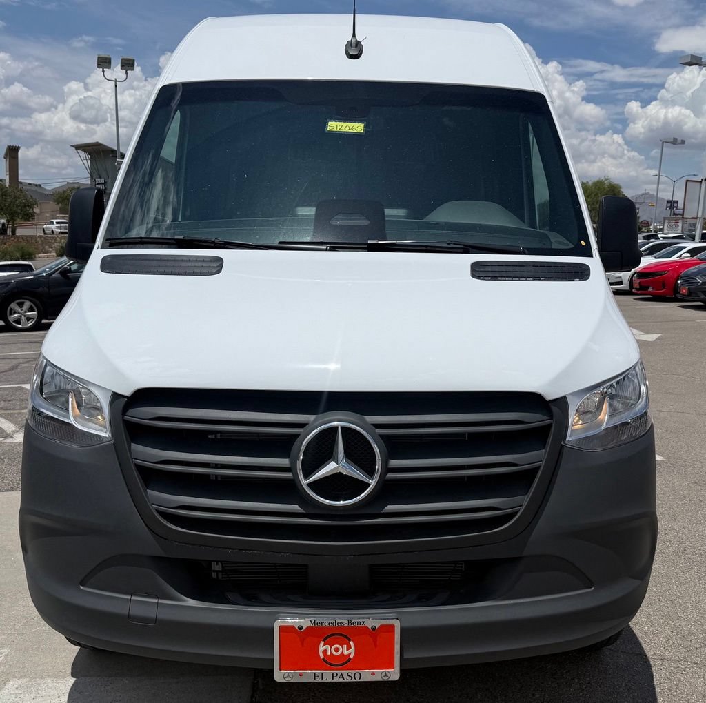 Used 2026 Mercedes-Benz Sprinter 2500 image 3