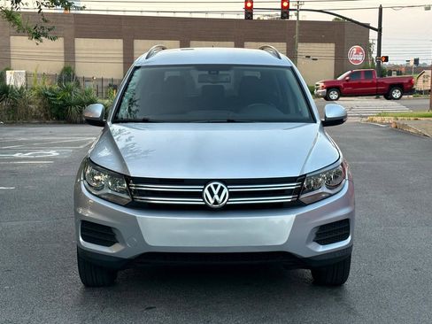 Used 2016 Volkswagen Tiguan S image 5