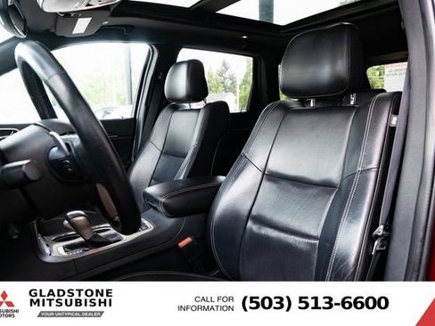Used 2017 Jeep Grand Cherokee Limited w/ Luxury Group II AWD/4WD image 22