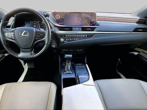 Used 2021 Lexus ES 250 w/ Premium Package AWD/4WD image 16