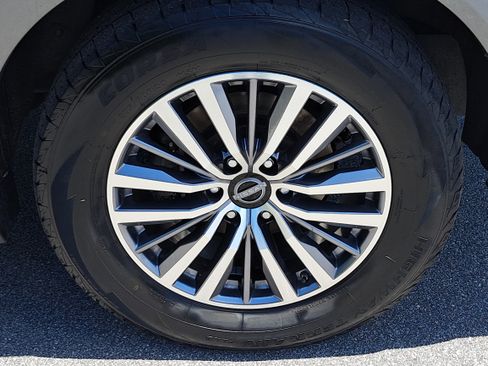 Used 2022 Nissan Armada SL AWD/4WD image 33