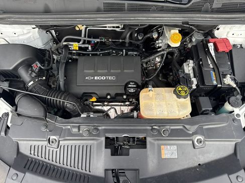 Used 2017 Chevrolet Trax LT w/ LT Convenience Package image 27