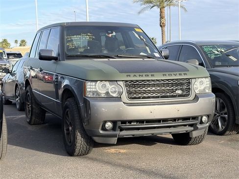 Used 2011 Land Rover Range Rover HSE image 3