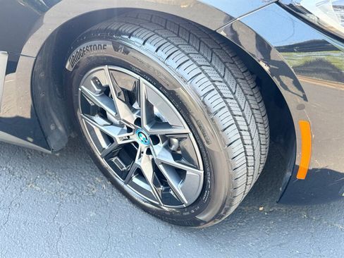 Used 2023 BMW i4 eDrive35 RWD image 21