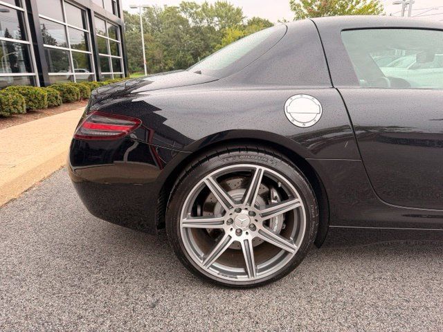 Used 2011 Mercedes-Benz SLS AMG Coupe image 35