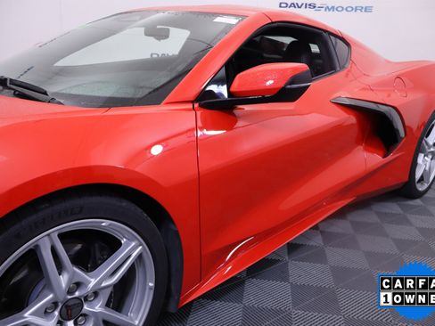 Used 2025 Chevrolet Corvette Stingray Premium Cpe w/ 3LT RWD image 14