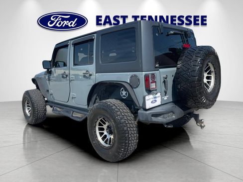 Used 2014 Jeep Wrangler Unlimited Rubicon w/ Dual Top Group AWD/4WD image 5