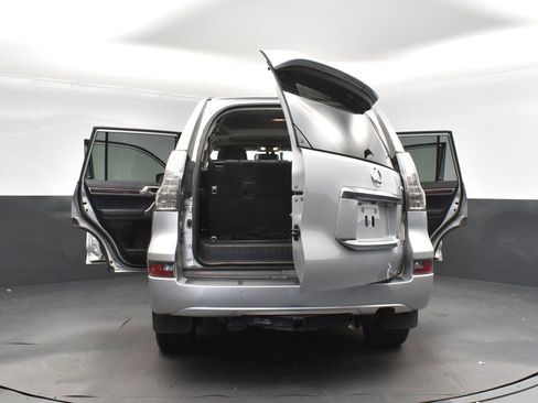 Used 2015 Lexus GX 460 image 42