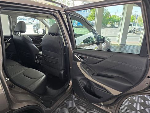 Used 2024 Subaru Forester Limited AWD/4WD image 40