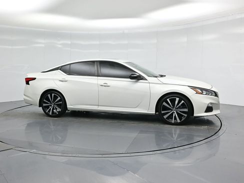 Used 2022 Nissan Altima 2.0 SR image 54