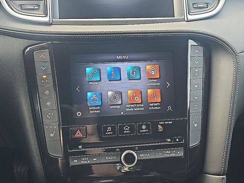 Used 2023 INFINITI QX50 Luxe FWD image 25