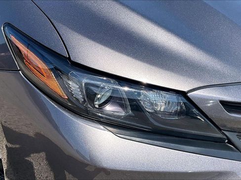 Used 2024 Toyota Camry SE FWD image 27