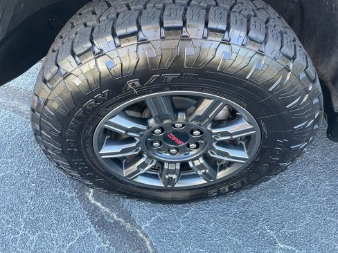 Certified 2024 GMC Sierra 1500 AT4X image 9