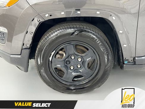 Used 2018 Jeep Compass Sport FWD image 30