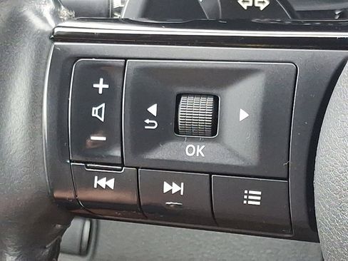 Used 2022 Nissan Pathfinder SL image 20