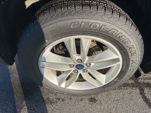 Used 2017 Ford Edge SEL w/ Equipment Group 201A image 31