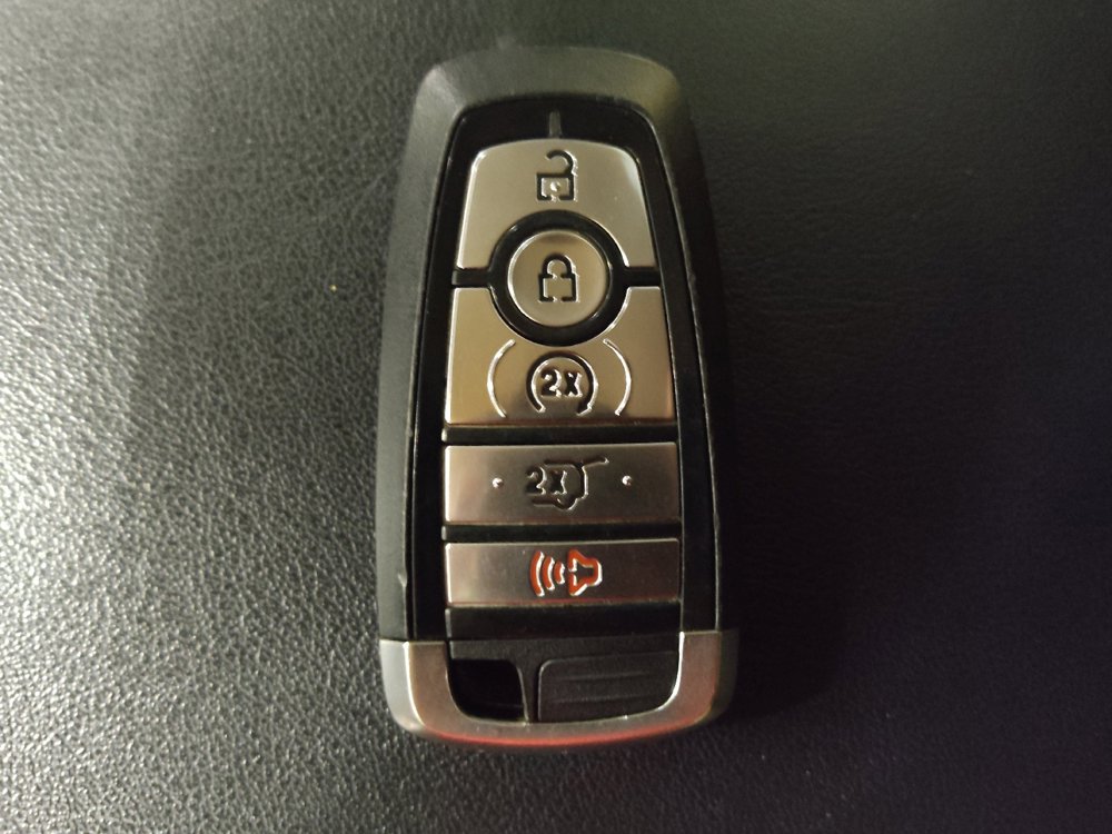 Used 2020 Ford Edge SEL w/ Convenience Package FWD image 32