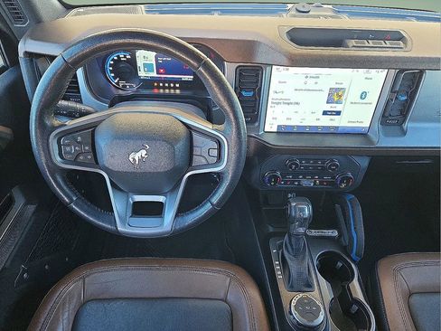 Used 2022 Ford Bronco Outer Banks image 18
