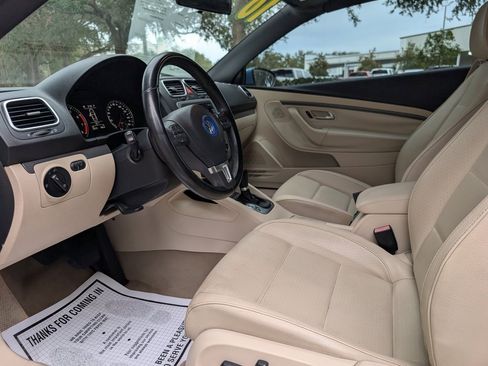 Used 2010 Volkswagen Eos Komfort image 2