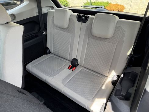 Used 2021 Volkswagen Tiguan S FWD image 32