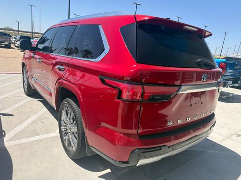Used 2023 Toyota Sequoia Capstone AWD/4WD image 7
