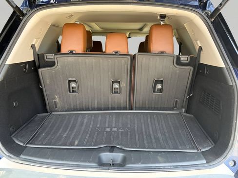 Used 2023 Nissan Pathfinder Platinum AWD/4WD image 6