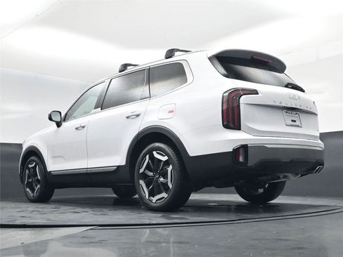 New 2025 Kia Telluride EX image 23