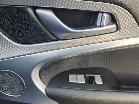 Used 2023 Genesis G70 2.0T w/ Sport Prestige Package image 36