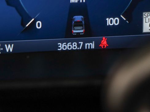 Used 2025 Ford F450 Platinum w/ Platinum Plus Package image 17