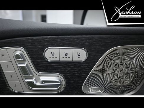 Used 2025 Mercedes-Benz GLS 450 4MATIC image 18