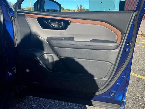 Used 2025 Subaru Forester Sport image 20