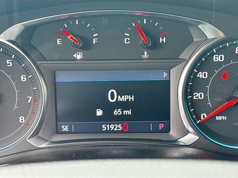 Used 2023 Chevrolet Traverse LT AWD/4WD image 16