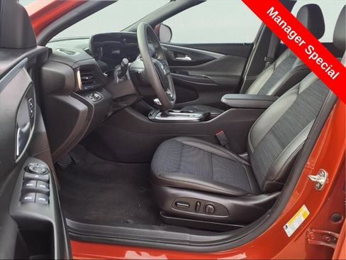 Used 2024 Buick Envista Preferred w/ Convenience I Package FWD image 13