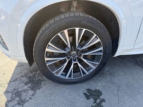 Used 2020 Volvo XC90 T5 Momentum w/ Protection Package image 9