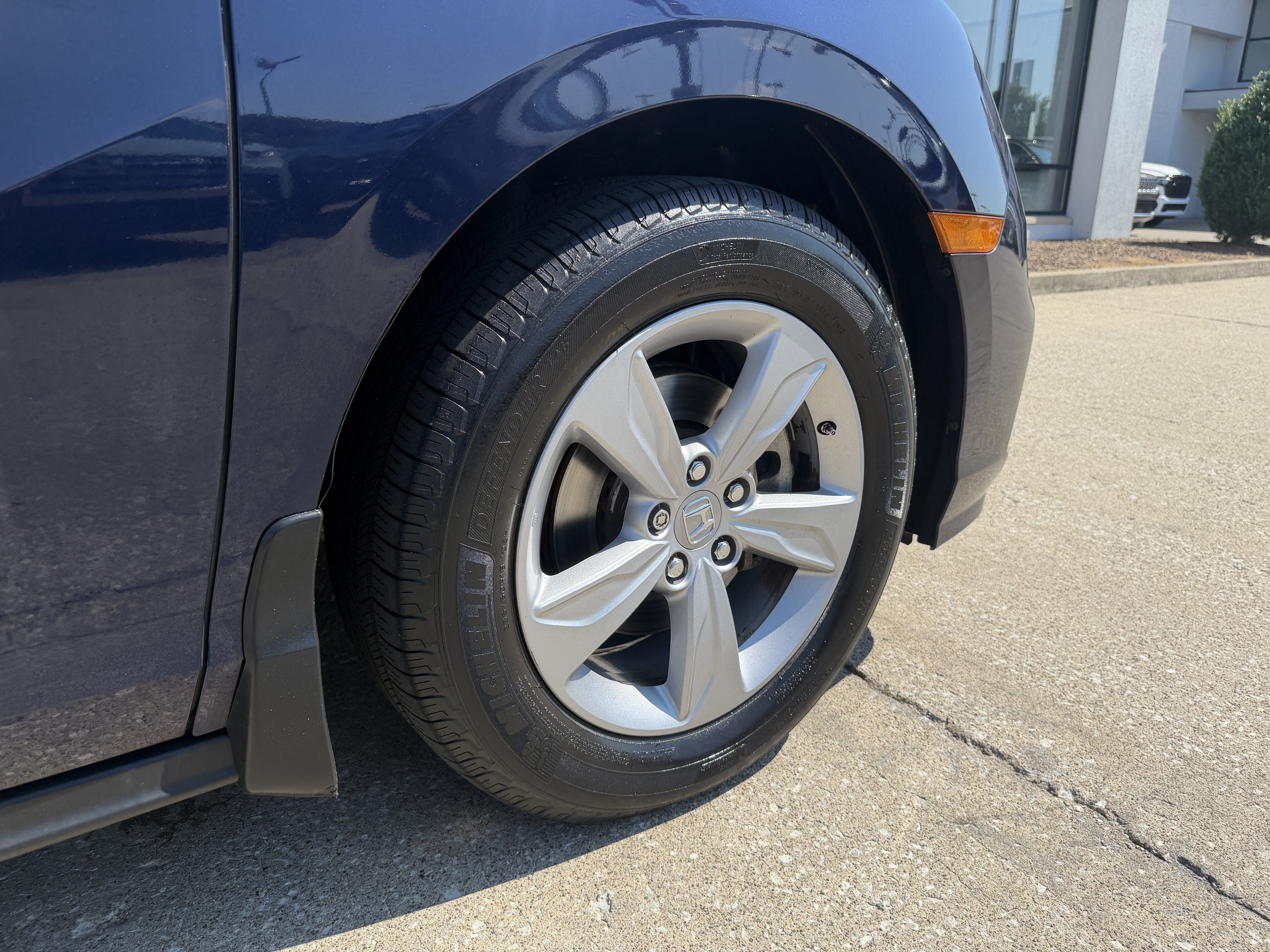 Used 2019 Honda Odyssey EX image 25