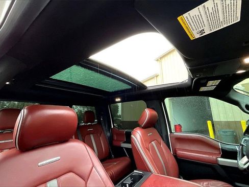 Used 2018 Ford F150 Platinum w/ Equipment Group 701A Luxury image 30